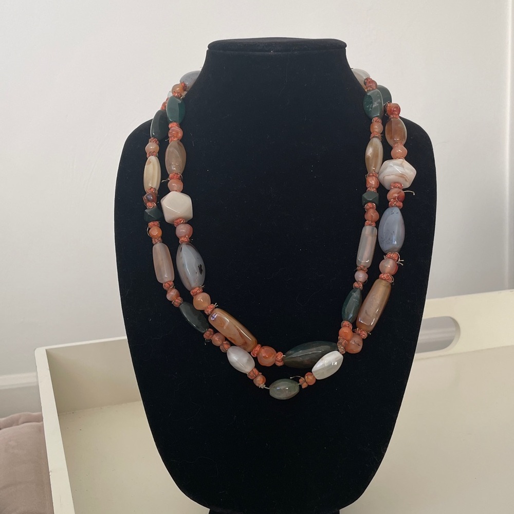 Polished stone Beaded Necklace